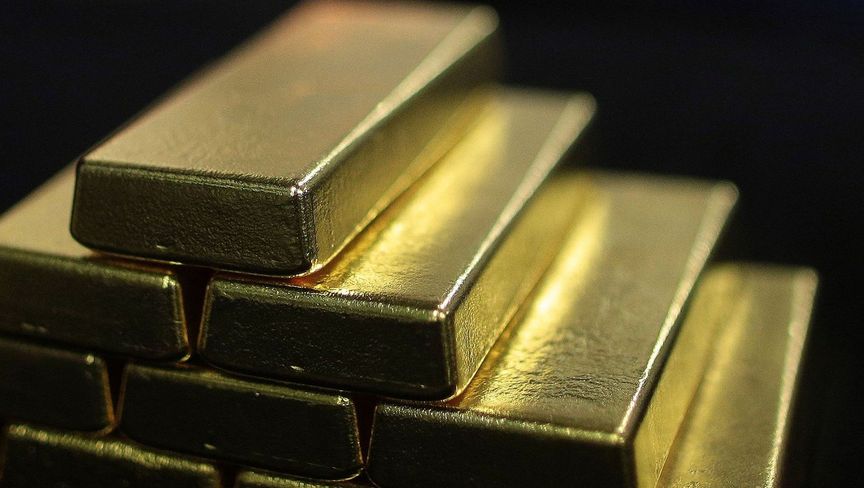 سعر الذهب يتراجع وسط مؤشرات على تقدم محتمل في محادثات التجارة