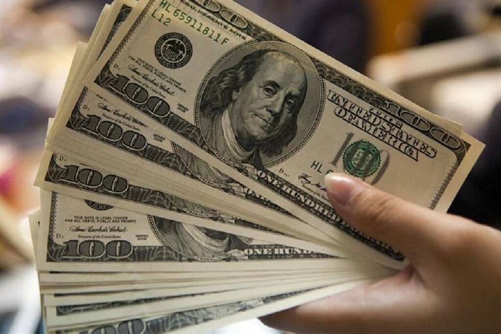ارتفاع سعر الدولار مقابل الجنيه المصري بمنتصف تعاملات اليوم الأربعاء