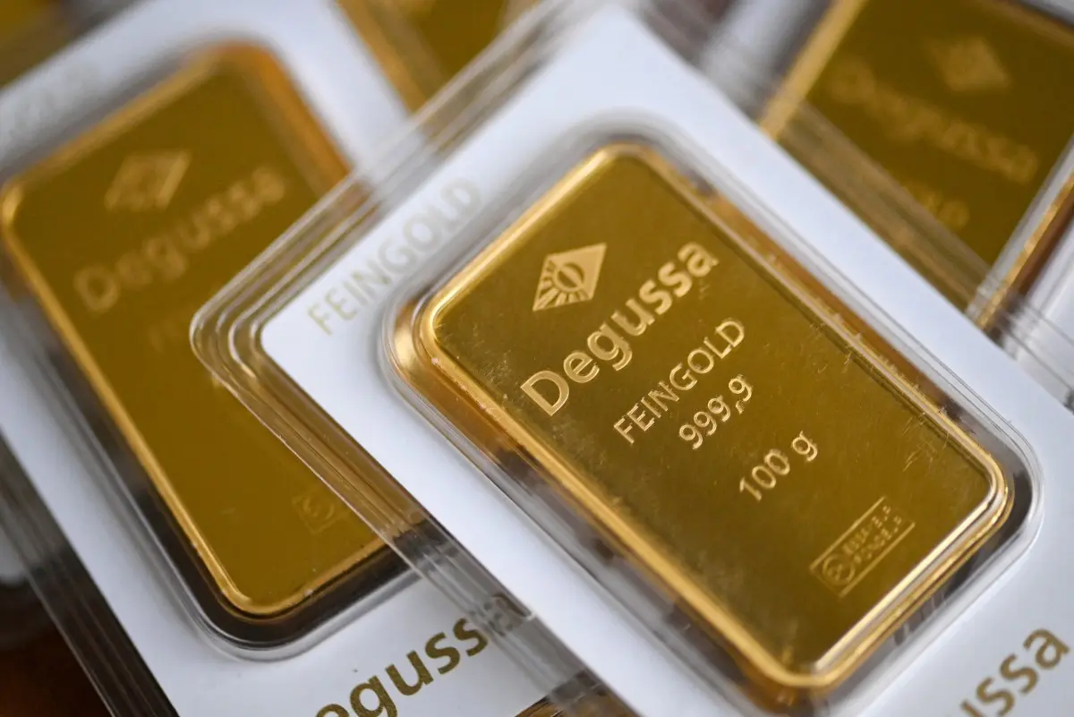 البنوك المركزية تتحول من شراء الذهب بكثافة إلى البيع تحت ضغوط السيولة التي فرضتها الحرب في إيران