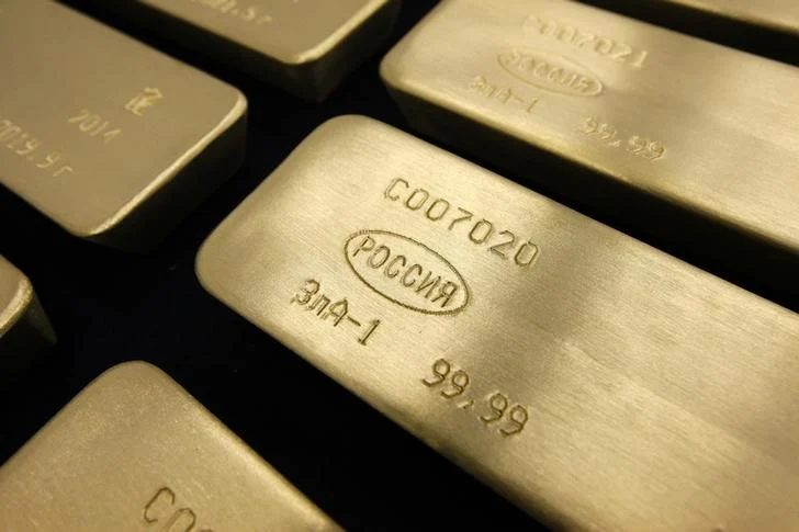 الذهب يقفز بقوة ويقترب من منطقة قد تقلب مسار الأسعار.. فما فرص البيع والشراء الآن؟