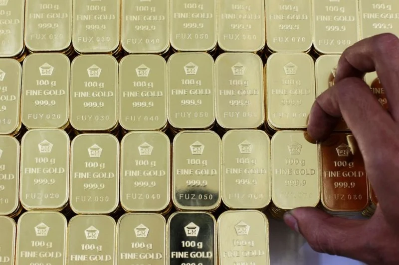  الذهب يواصل مكاسبه متجاوزاً 4,400 دولار.. هل يقترب من تصحيح سعري؟