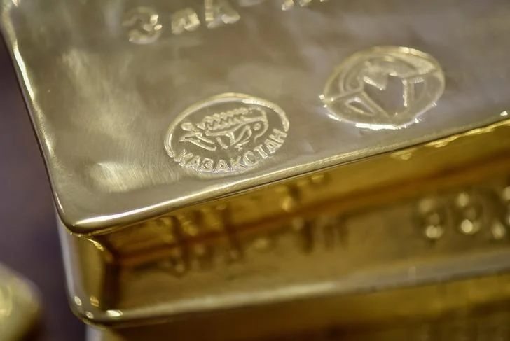 عاجل: الذهب يسقط 3% ويهوي دون مستوى 3,900 دولار للأوقية ويفقد 800 مليار دولار